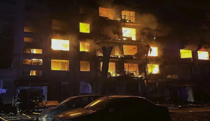 Russian Drone And Missile Attack :  रूस ने यूक्रेन पर फिर किया घातक अटैक,  कीव को बनाया निशाना; 3 की मौत 24 घायल