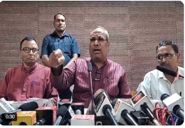 सीएम योगी के गढ़ में दहाड़े संजय निषाद, बोले- अगर BJP को लगता है हमसे फायदा नहीं, तो तोड़ दे गठबंधन