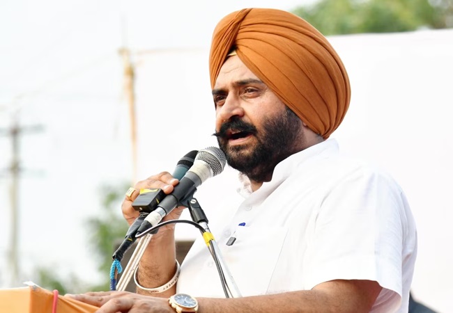 रेप के मामले में AAP विधायक गिरफ्तार, दूसरी पत्नी पहली शादी छिपाने और मारपीट का लगा चुकी है आरोप