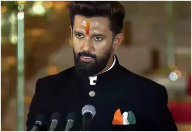 Chirag Paswan Jeevan Parichay: फ्लॉप फिल्म से हिट राजनीति तक, जानें- 'मिले न मिले हम' के हीरो चिराग पासवान के केंद्रीय मंत्री बनने का सफर