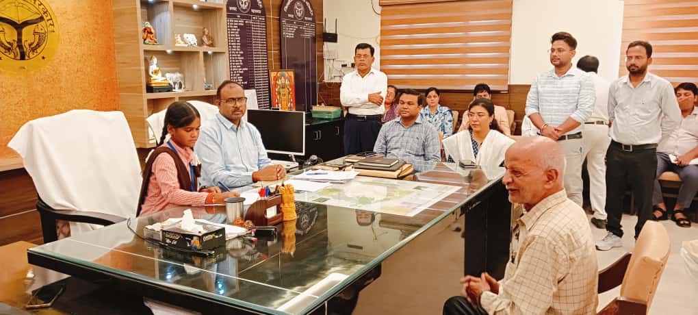 मिशन शक्ति 5.0 : आठवीं की छात्रा संजीवनी बनी एक दिन की जिलाधिकारी