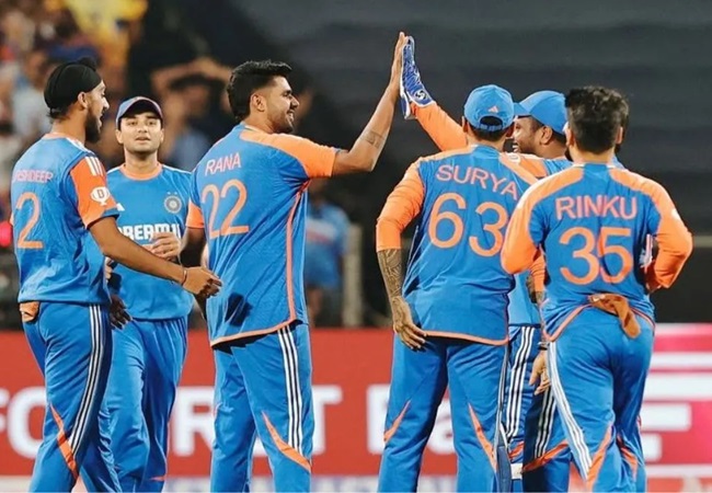 BCCI ने टीम इंडिया के लीड स्पॉन्सर राइट्स के लिए मांगे आवेदन, रुचि रखने वालों के सामने रखीं ये शर्तें