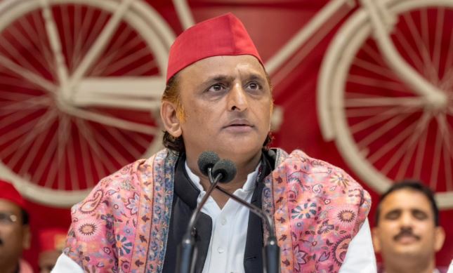 जनता पूछ रही है UP BJP सरकार में ‘उप मुख्यमंत्री’ के दोनों पद समाप्त कर दिये गये हैं क्या… अखिलेश यादव का तंज