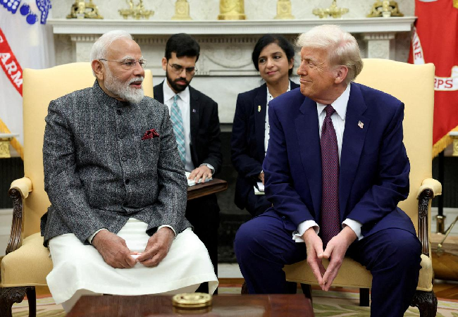United State: डोनाल्ड ट्रंप ने India-US Trade Deal को लेकर दिया बड़ा बयान , शेयर मार्केट में दिखा असर