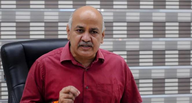 H1B वीज़ा फीस 88 लाख हुई: मनीष सिसोदिया बोले-भारतीय प्रोफ़ेशनल्स का कभी करते थे स्वागत, अब भारी-भरकम फीस लगाकर दरवाज़े किए लगभग बंद