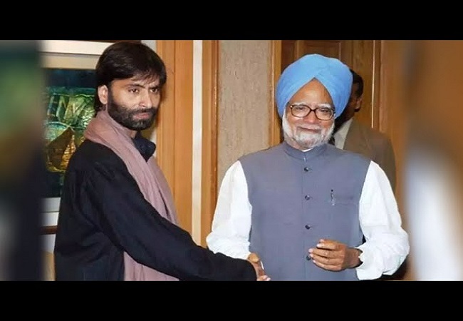 भाजपा ने दिवंगत पूर्व प्रधानमंत्री मनमोहन सिंह पर लगाया बड़ा आरोप, पीएम आवास में यासीन मलिक को खिलाई गई बिरयानी