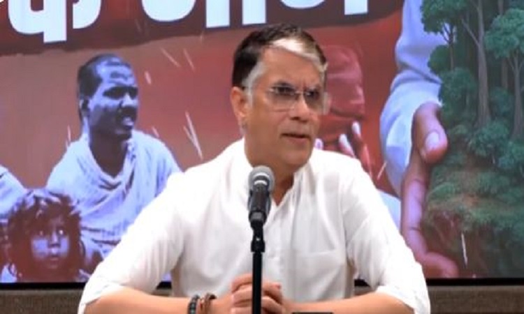 अडानी को नरेंद्र मोदी के दोस्त होने का मिल रहा फायदा, बिहार में पावर प्लांट लगाने के लिए एक रुपए प्रतिवर्ष पर दे दी गई जमीन: पवन खेड़ा