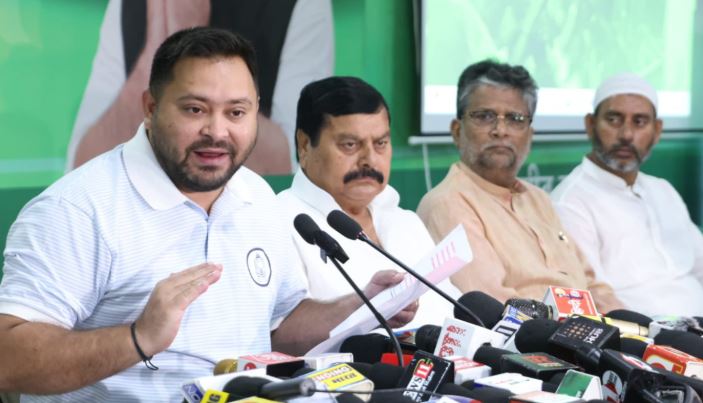 CM नीतीश कुमार पर जमकर बरसे तेजस्वी यादव, कहा-सभी भ्रष्ट अधिकारियों और मंत्रियों की जारी करेंगे सूची, सबके हैं साक्ष्य