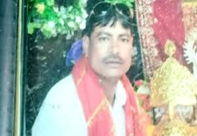 हेड कांस्टेबल पत्नी पर था अफेयर को शक,बेसबॉल की बेट से किया सिर पर वार, बेड पर पड़ा मिला शव