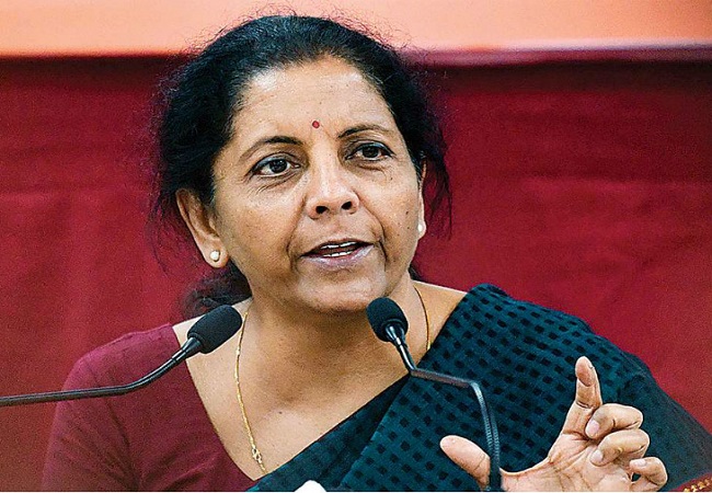 करूर भगदड़ में मारे गए लोगों के परिजनों से वित्त मंत्री सीतारमण ने की मुलाकात