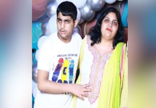 Sorry… हम दुनिया छोड़ रहे हैं, मां-बेटे ने 13वीं मंजिल से कूदकर किया सुसाइड