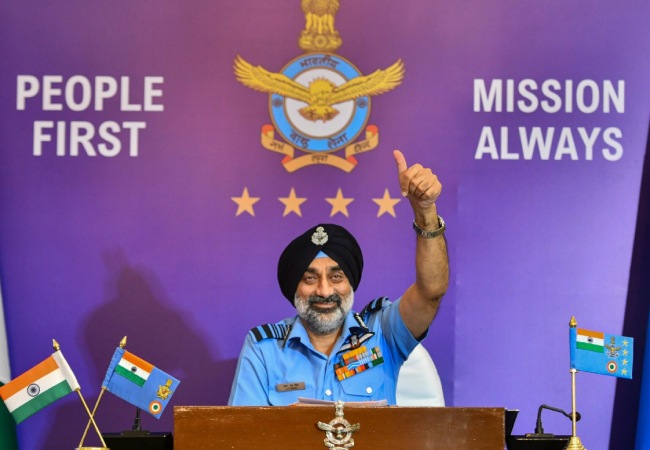 वायुसेना प्रमुख एपी सिंह का ‘ऑपरेशन सिंदूर’ पर बड़ा खुलासा, बोले-हमने पाकिस्तान के F-16 और J-17 को किया ढेर