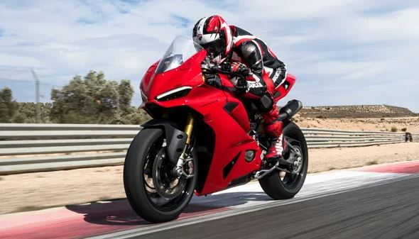 Ducati Panigale V2 : डुकाटी की नई पैनिगेल V2 भारत में हुई लॉन्च , जानें कीमत और खासियत