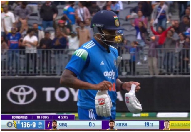 IND vs AUS: भारत ने 26 ओवर में बनाए 136 रन, ऑस्ट्रेलिया के सामने 131 रनों का लक्ष्य