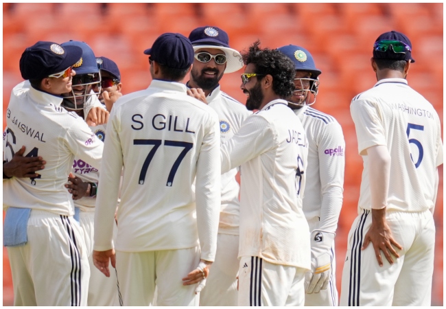 BREAKING: भारत ने वेस्टइंडीज को पहले टेस्ट मैच में एक पारी और 140 रनों से हराया, जड़ेजा ने बल्ले के बाद गेंद से किया कमाल