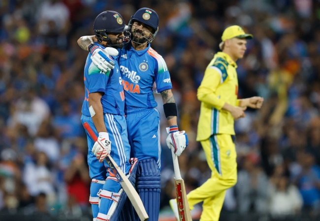 सिडनी में RO-KO का चला बल्ला, भारत ने 9 विकेट से जीता तीसरा वनडे