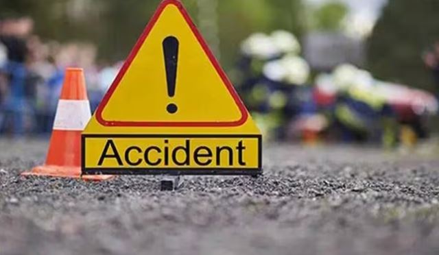 Italy horrific road accident : इटली में सड़क हादसे में ट्रक से टकराई कार , 4 भारतीयों की मौत