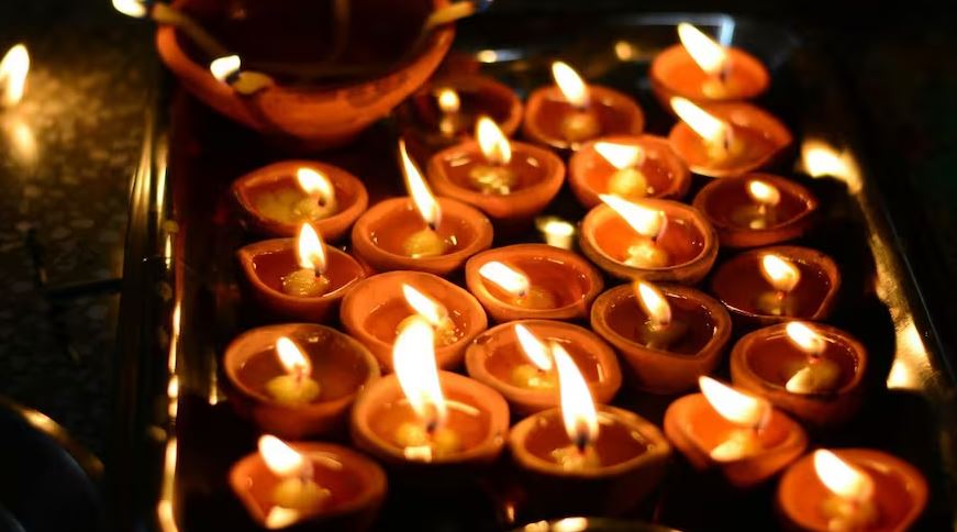 kaartik maah 2025 : आज से मंगलमास कार्तिक माह हुआ आरंभ, दान-पुण्य करने से बनी रहेगी देवी-देवताओं की विशेष कृपा