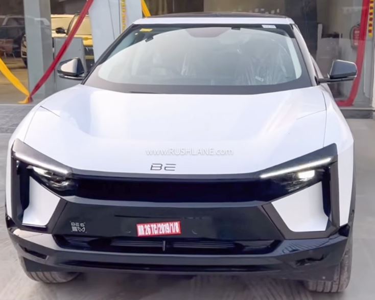 Mahindra BE 6 Pack One : महिंद्रा बीई 6 बेस पैक वन वेरिएंट शोरूम तक पहुँच गई,जानें रेंज और कीमत