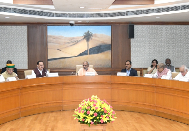 नए उपराष्ट्रपति राधाकृष्णन की मीटिंग में हुआ बवाल, विपक्ष ने सरकार पर आवाज दबाने का लगाया आरोप