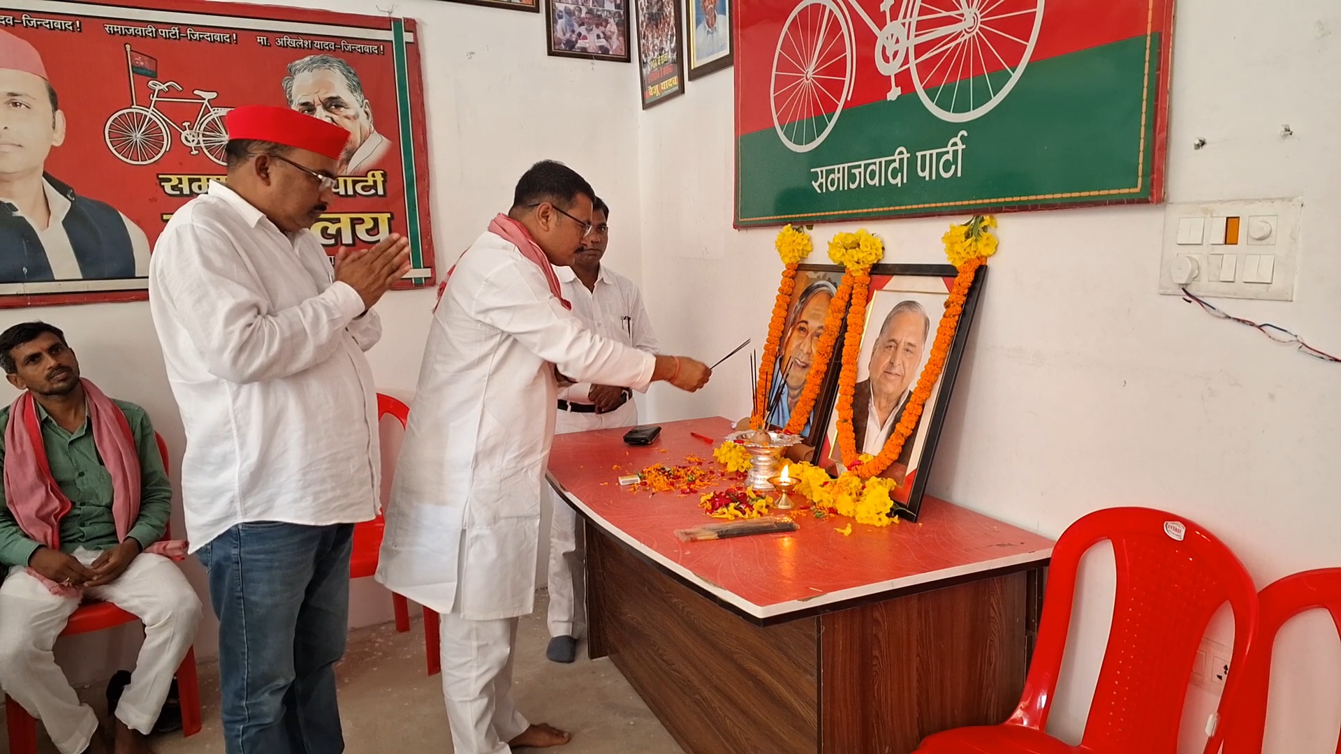 मुलायम सिंह यादव की पुण्यतिथि पर सोनौली में समाजवादियों का जुटान