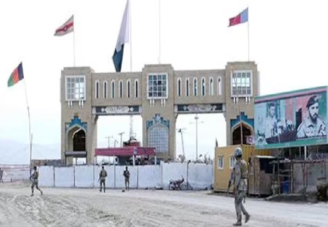 तालिबान से पंगा लेना पाकिस्तान को पड़ा भारी , 15 मिनट की जंग में Taliban के सामने PAK सेना का ‘सरेंडर’