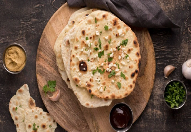 Coock Tips: बिना तंदूर के घर पर बनाएं ढाबा स्टाइल नान, खाकर लोग हो जाएंगे फैन