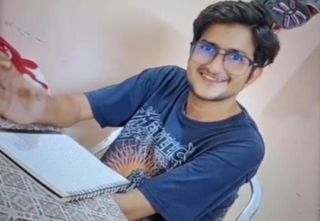 Delhi Crime : सिर्फ लिव इन पार्टनर ही नहीं, UPSC छात्र के पास थे 15 से अधिक लड़कियों के अश्लील वीडियो