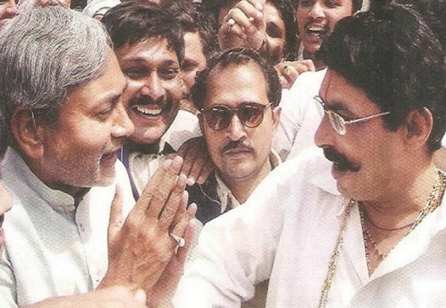 बिहार विधानसभा चुनाव: मोकामा में दो बाहुबलियों में टक्कर, छोटे सरकार ने राजद को दी खुली चुनौती