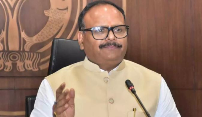 ब्रजेश पाठक ने स्वास्थ्य विभाग के 2 CMO के खिलाफ दिए विभागीय कार्रवाई के निर्देश, पर्दाफाश ने पहले ही उजागर किए थे इनके कारनामे