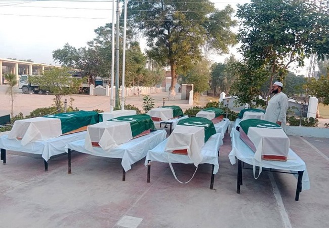 video: अफगानिस्तान ने पाकिस्तान को दिया मुंह तोड़ जवाब, पाक के 58 सैनिकों को मार गिरया, बार्डर पर 25 चौकियों पर किया कब्जा