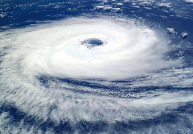 Cyclone Shakti: महाराष्ट्र में साइक्‍लोन ‘शक्ति ‘ को लेकर IMD ने जारी किया अलर्ट , 100 KMPH की तूफानी हवा के साथ भारी बारिश