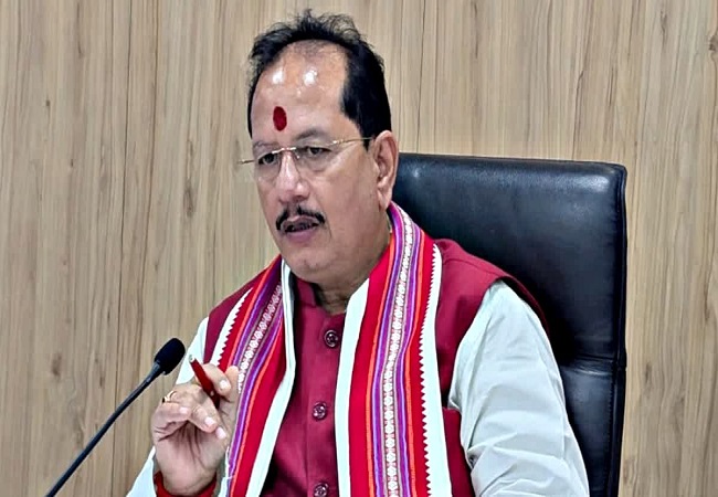 उपमुख्यमंत्री विजय कुमार सिन्हा ने राहुल गांधी और तेजस्वी पर लगाया बड़ा आरोप, जेडीयू प्रदेश अध्यक्ष ने एक चरण में मतदान कराने की मांग