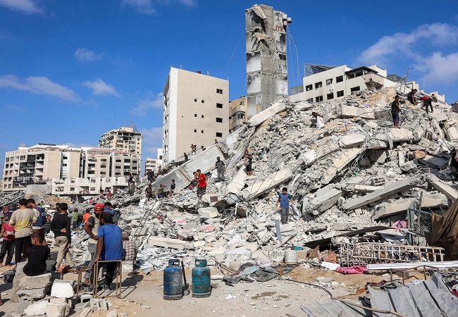 इज़रायल ने उड़ाई अमेरिका के राष्ट्रपति ट्रंप के आदेश की धज्जियां, गाजा पर की बमबारी, सात लोगों की मौत