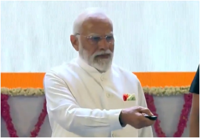 ‘वंदे मातरम’ के 150 वर्ष पूरे, PM मोदी ने एक साल तक चलने वाले ‘स्मरणोत्सव’ का किया उद्घाटन