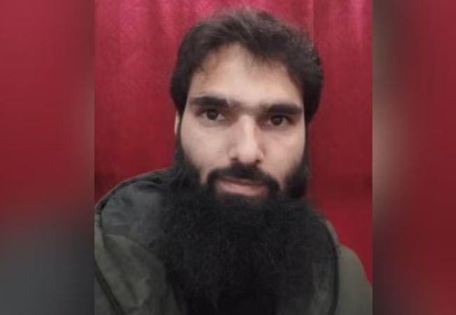 AK-47 से लेकर 300 किलो विस्फोटक तक… फरीदाबाद में डॉक्टर आदिल रच रहा था आतंकी हमले की साजिश