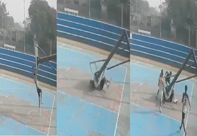 Video- नेशनल प्लेयर हार्दिक की छाती पर गिरा बास्केटबॉल पोल, खिलाड़ी की मौके पर ही मौत