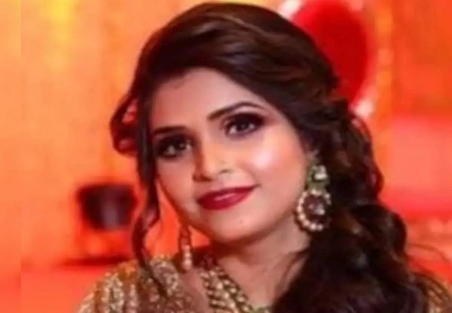 कमला पसंद के मालिक की बहु ने कि आत्महत्या, सुसाइड नोट में लिखा पति के साथ झगड़े की बात