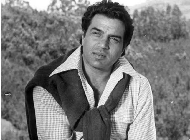 अभी ना जाओ छोड़कर, कि दिल अभी भरा नहीं…, ही-मैन को भावुक श्रद्धांजलि