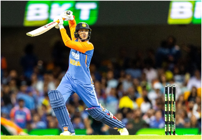 अभिषेक शर्मा के नाम हुआ एक नया वर्ल्ड रिकॉर्ड, सूर्या और मैक्सवेल जैसे दिग्गजों को छोड़ा पीछे