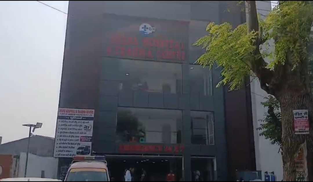 मुरादाबाद MDA में भ्रष्टाचार का बड़ा खेल, शोरूम का पास हुआ नक्शा, लेकिन बन गया दीपा अस्पताल एंड ट्रॉमा सेंट, 200 मीटर दुरी पर है MDA ऑफिस