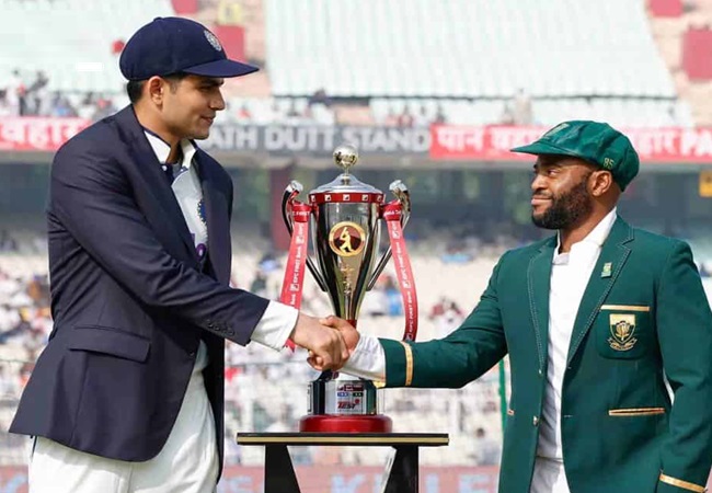 IND vs SA 1st Test Live: साउथ अफ्रीका टॉस जीतकर कर रहा बल्लेबाजी, 3 स्पिनर्स और 2 तेज गेंदबाजों के साथ उतरा भारत