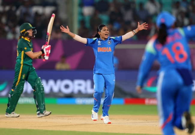 IND vs SA World Cup Final: इंडिया विमेंस के पास वर्ल्ड कप ट्रॉफी का सूखा खत्म करने का मौका, जानें- साउथ अफ्रीका के खिलाफ कैसा है वनडे रिकॉर्ड