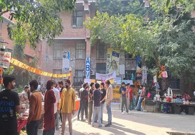 JNU Election Result Live : अध्यक्ष पद पर लेफ्ट की आदिति मिश्रा आगे, जानें अन्य पदों पर अब तक के रूझान