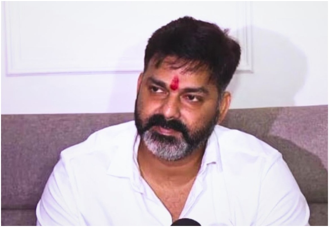 ‘खेसारी ने स्टार बनाने के नाम पर 500 लोगों की ज़िंदगी बर्बाद कर दी…’ पवन सिंह का पलटवार