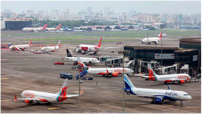 Mumbai Airport Travel Advisory : दिल्ली के बाद अब मुंबई एयरपोर्ट पर उड़ान संचालन प्रभावित, AMSS के कारण यात्री हलकान