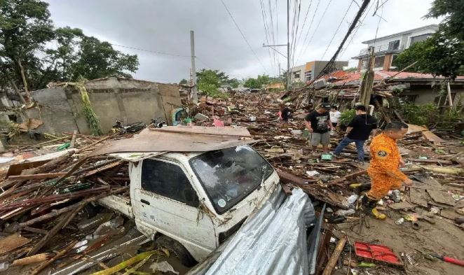 Philippines Typhoon Kalmaegi : फिलीपींस में ‘कालमेगी’ तूफान का कहर , 2 की मौत, बिजली आपूर्ति ठप