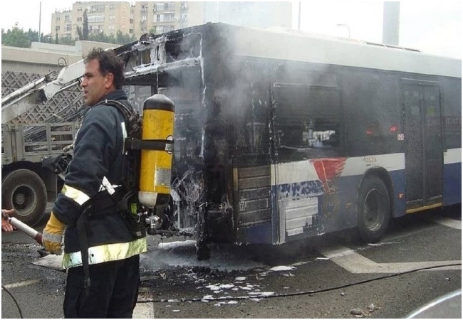 Saudi Arabia Accident: मदीना के पास बस-टैंकर की टक्कर, उमराह करने गए 42 भारतीयों के मारे जाने की आशंका