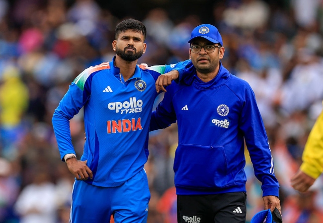 Shreyas Iyer Medical Update: श्रेयस अय्यर को अस्पताल से मिली छुट्टी, जानें- अब कैसी है स्टार बल्लेबाज की चोट