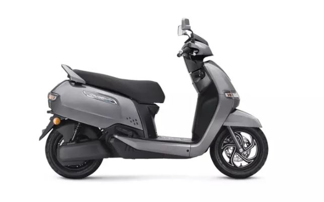 TVS iQube Hybrid : डेली यूज के लिए बेहतर ऑप्शन है ये इलेक्ट्रिक स्कूटर; जानें रेंज और कीमत के साथ एडवांस फीचर्स